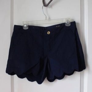 Blue Lily Pulitzer scalloped shorts. Size 2. Good condition